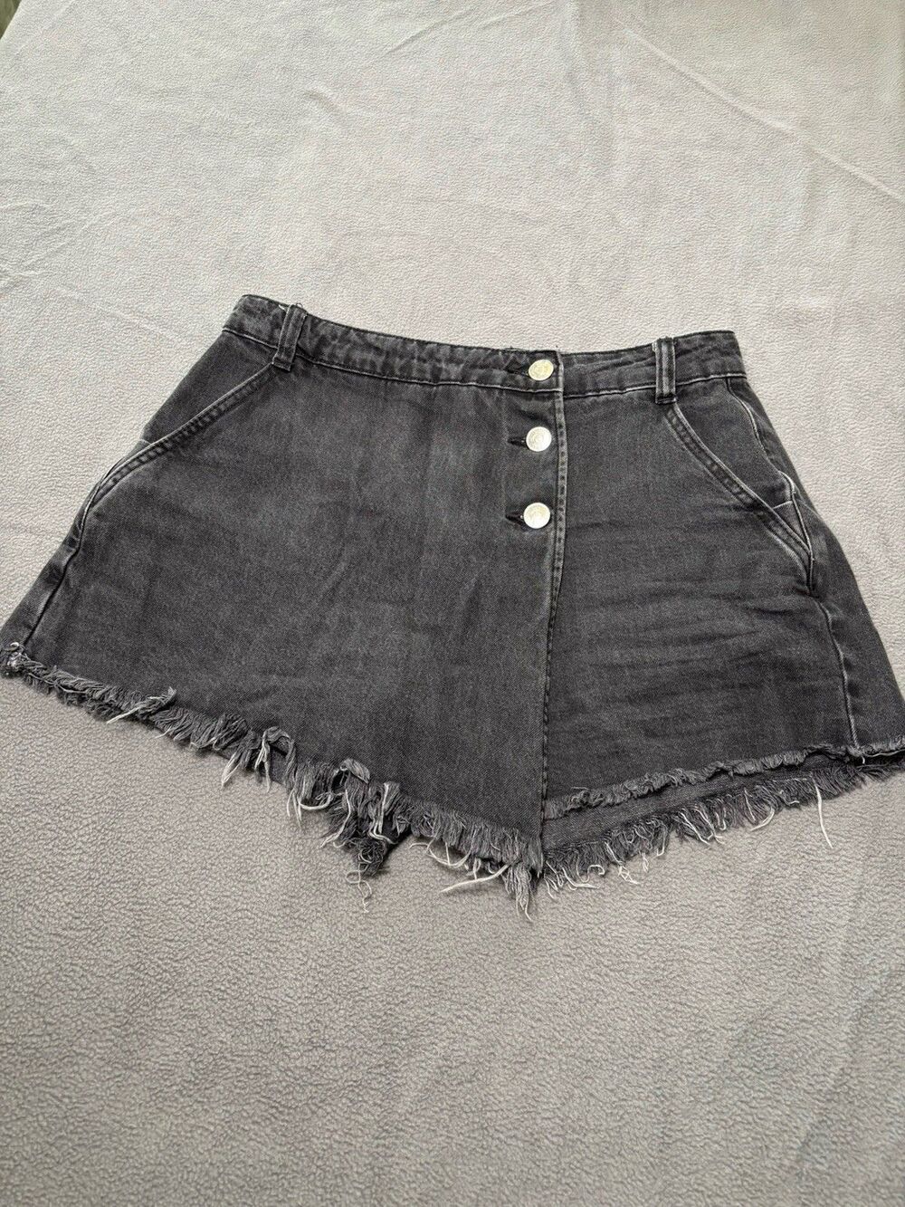 ZARA Women's Black Denim Cut Off Shorts High Rise Frayed Cotton Pockets Size S